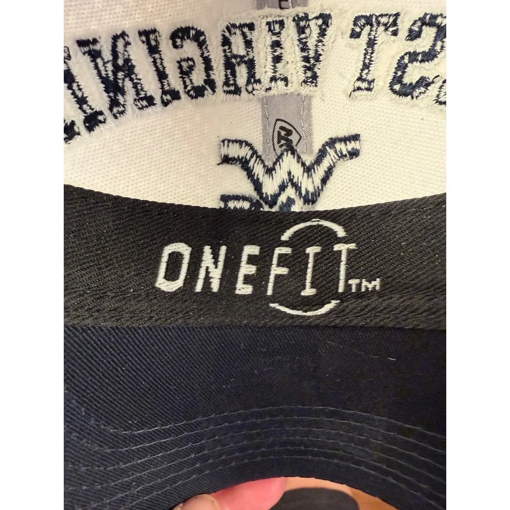Top of the World West Virginia Mountaineers OneFit Hat Mens M/L Navy‎ White Cap